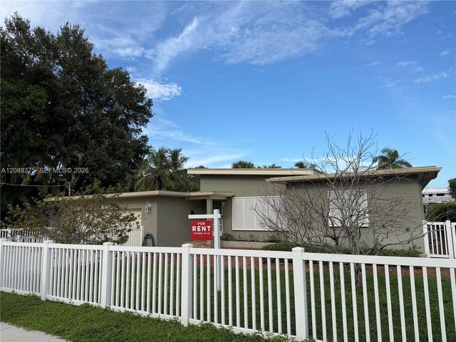 800 SW 8th Terrace, Fort Lauderdale, FL 33315