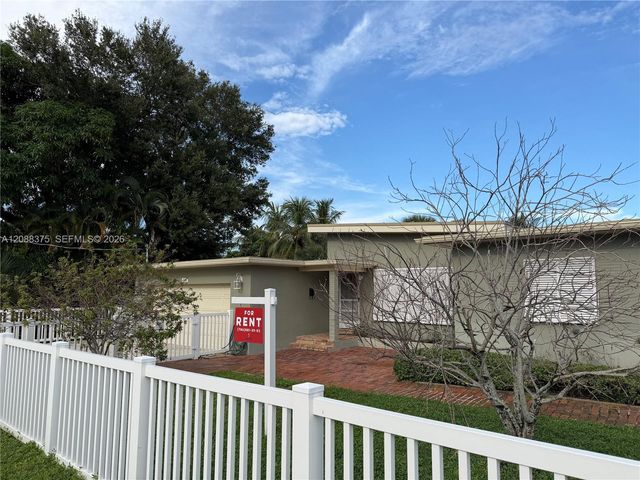 800 SW 8th Terrace, Fort Lauderdale, FL 33315