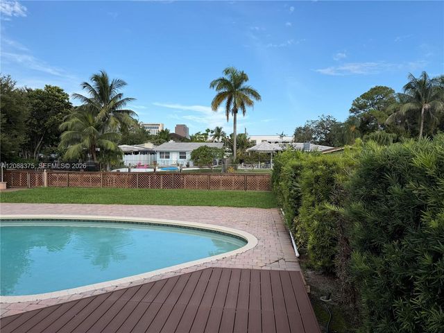 800 SW 8th Terrace, Fort Lauderdale, FL 33315