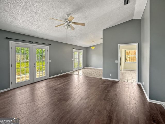 136 Cherry Point Drive, St. Marys, GA 31558