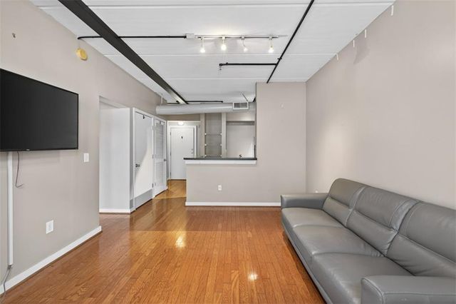 800 Peachtree NE Street 1401, Atlanta, GA 30308