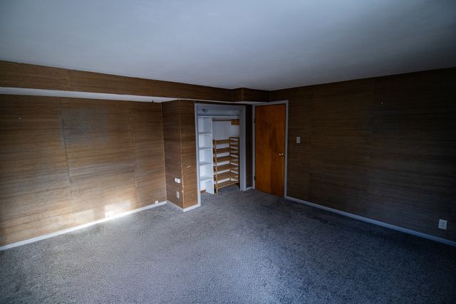 100 Warren Place, Dekalb, IL 60115