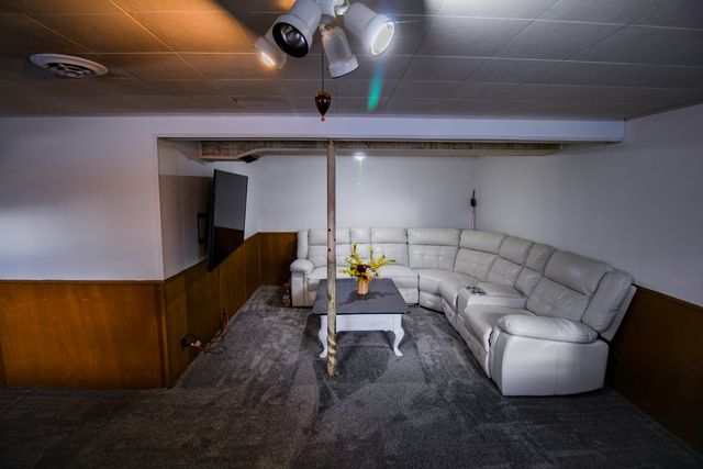 100 Warren Place, Dekalb, IL 60115