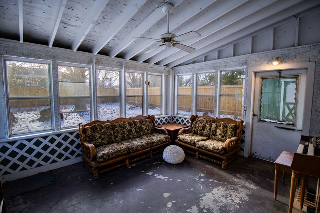 100 Warren Place, Dekalb, IL 60115