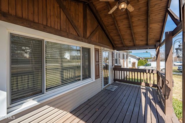 1203 North Barton Street, Johnson City, TN 37604