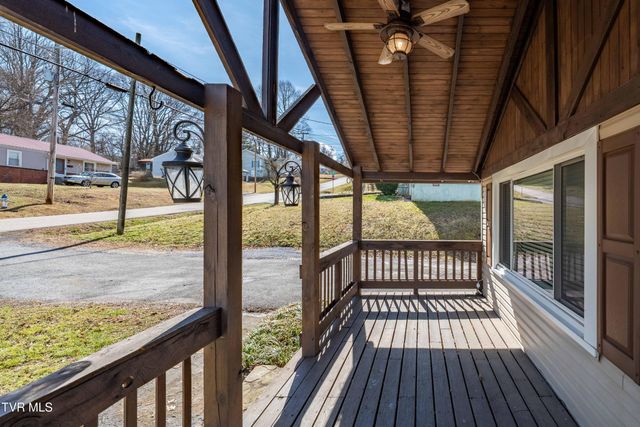 1203 North Barton Street, Johnson City, TN 37604