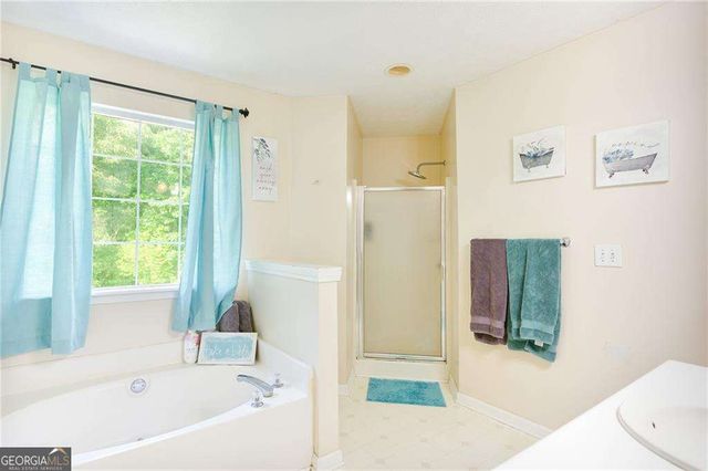 4926 Lake Park Lane, Acworth, GA 30101