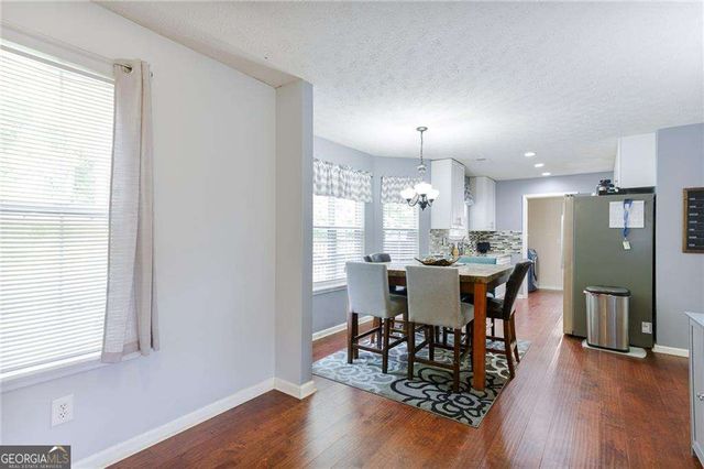 4926 Lake Park Lane, Acworth, GA 30101