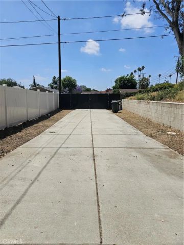 464 W E Street, Colton, CA 92324