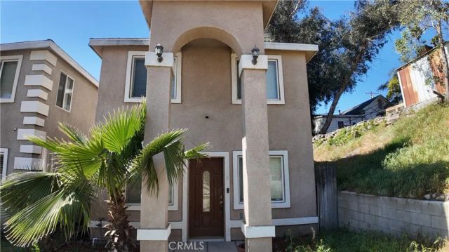 464 W E Street, Colton, CA 92324