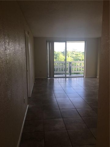 15600 NW 7th Avenue 421, Miami, FL 33169
