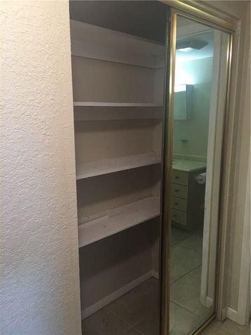 15600 NW 7th Avenue 421, Miami, FL 33169