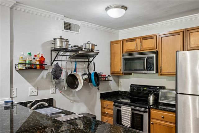 1041 State Street NW 24, Atlanta, GA 30318