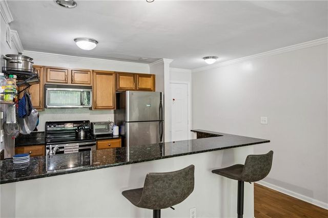 1041 State Street NW 24, Atlanta, GA 30318