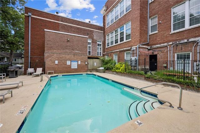 1041 State Street NW 24, Atlanta, GA 30318