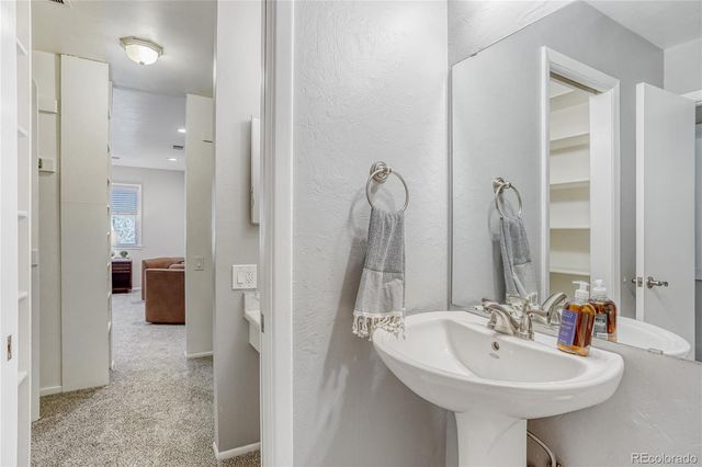 1063 W Powers Avenue, Littleton, CO 80120