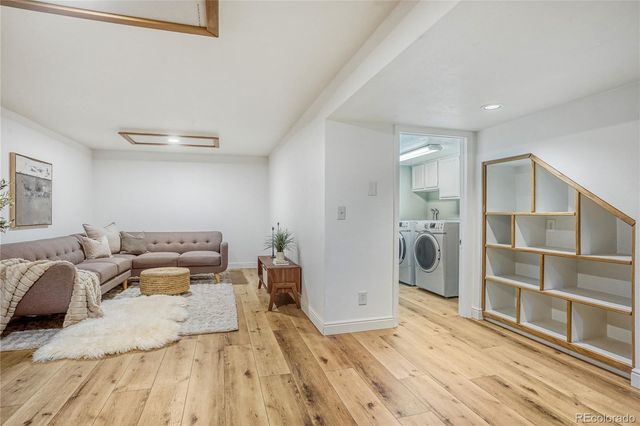 1063 W Powers Avenue, Littleton, CO 80120