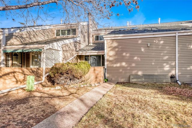 1063 W Powers Avenue, Littleton, CO 80120