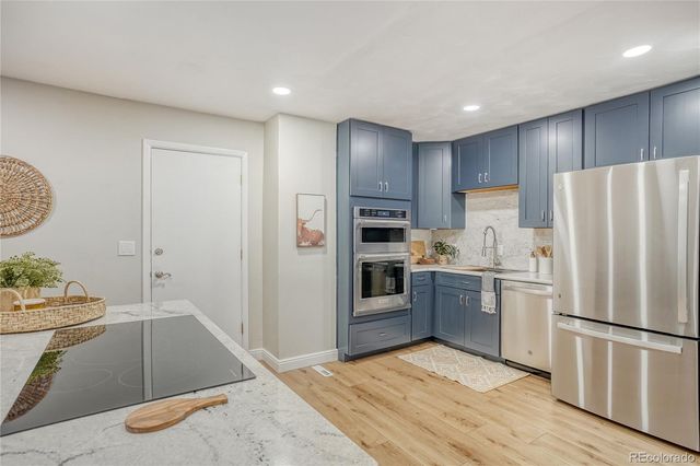 1063 W Powers Avenue, Littleton, CO 80120