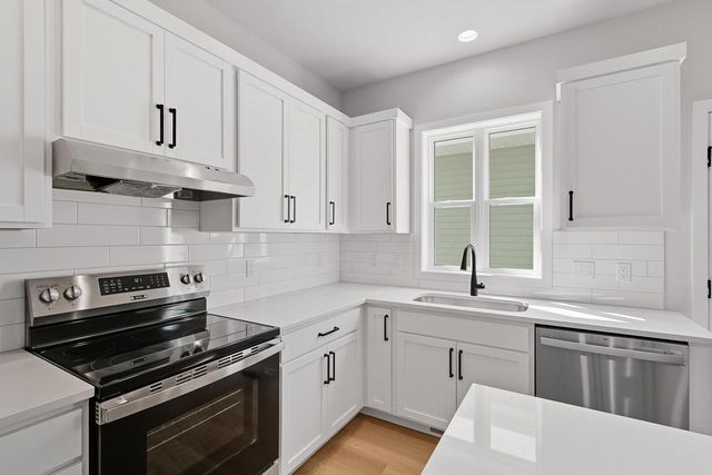 2811 Crinkle Root Drive, Fitchburg, WI 53711