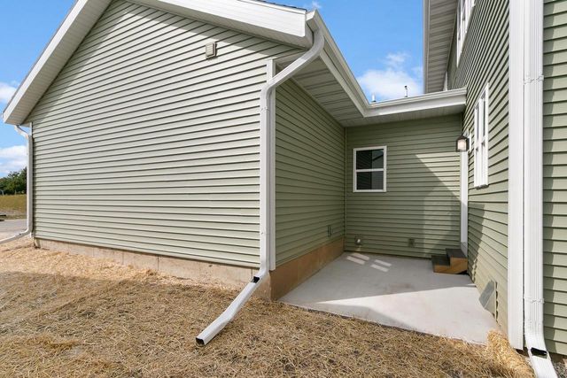 2811 Crinkle Root Drive, Fitchburg, WI 53711