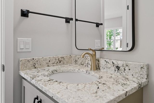 2811 Crinkle Root Drive, Fitchburg, WI 53711