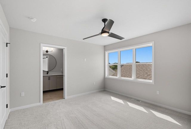 2811 Crinkle Root Drive, Fitchburg, WI 53711