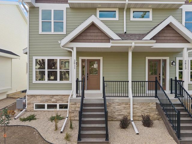 2811 Crinkle Root Drive, Fitchburg, WI 53711