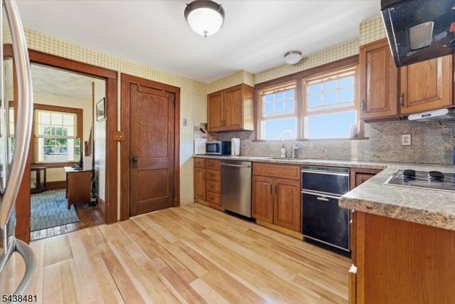 2104 Westfield Ave, Scotch Plains Twp., NJ 07076