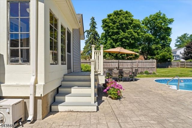2104 Westfield Ave, Scotch Plains Twp., NJ 07076