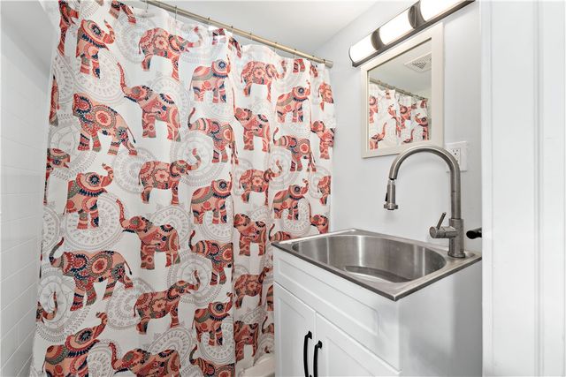 204 Vine St, Jefferson Hills, PA 15025