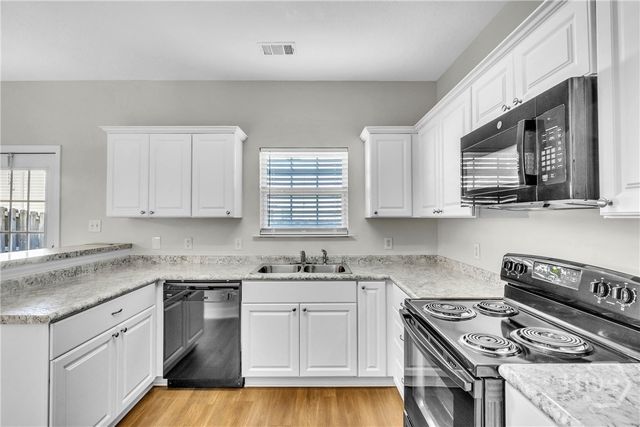 285 Cypress Pointe Drive, Richmond Hill, GA 31324