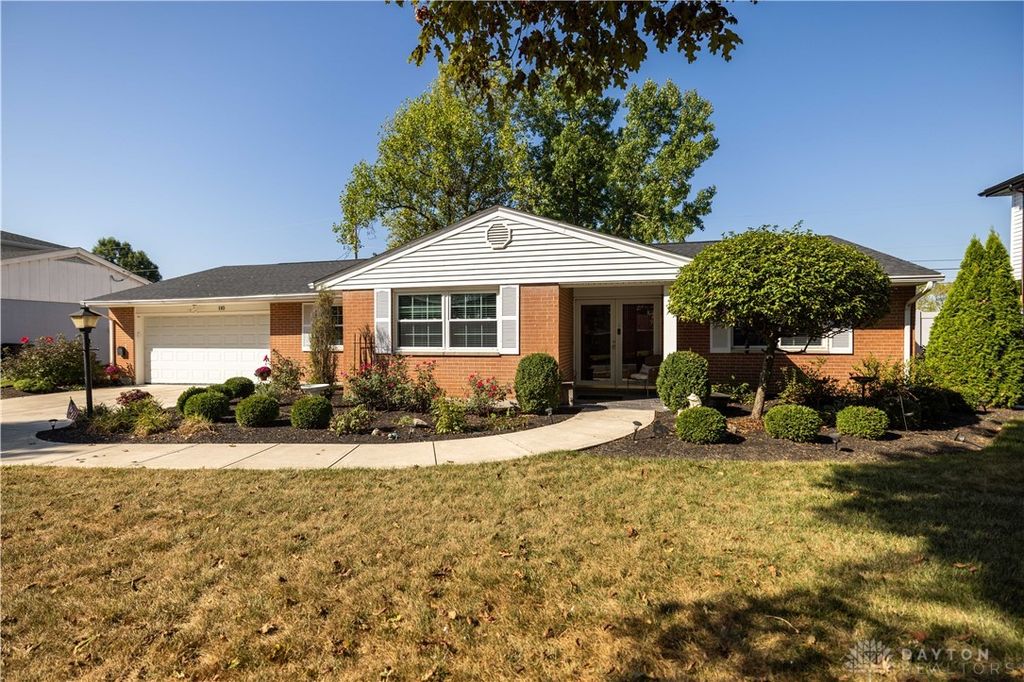 110 S Dorset Road, Troy, OH 45373