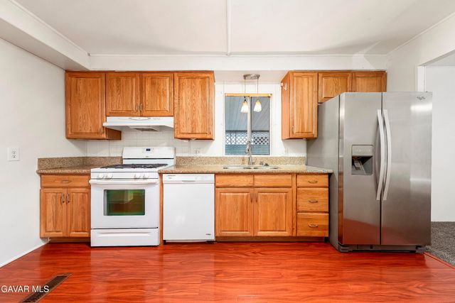 21213 Jimpson Way 244, Canyon Country, CA 91351