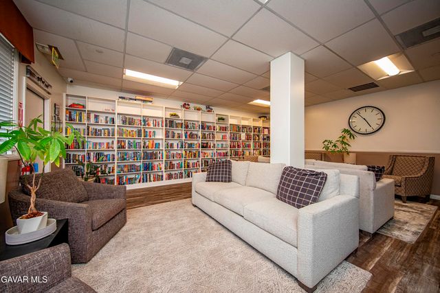 21213 Jimpson Way 244, Canyon Country, CA 91351
