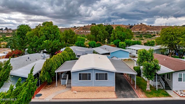 21213 Jimpson Way 244, Canyon Country, CA 91351
