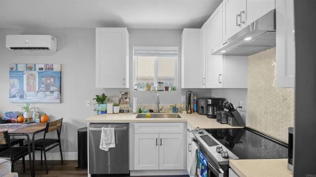 8441 Parkbrook Street, San Diego, CA 92114