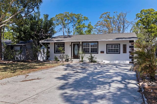 737 62ND AVENUE N, St Petersburg, FL 33702