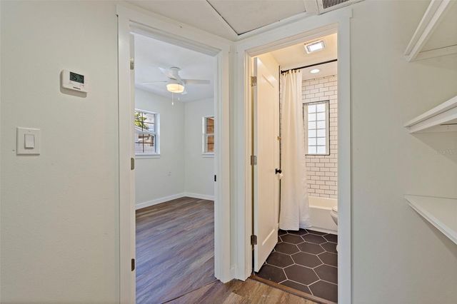 737 62ND AVENUE N, St Petersburg, FL 33702