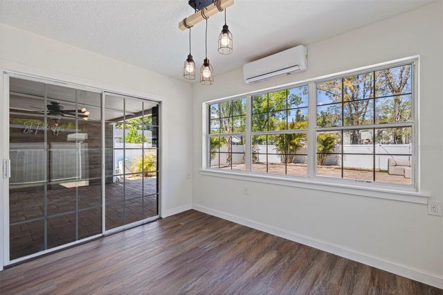 737 62ND AVENUE N, St Petersburg, FL 33702