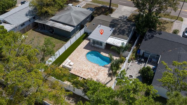 737 62ND AVENUE N, St Petersburg, FL 33702