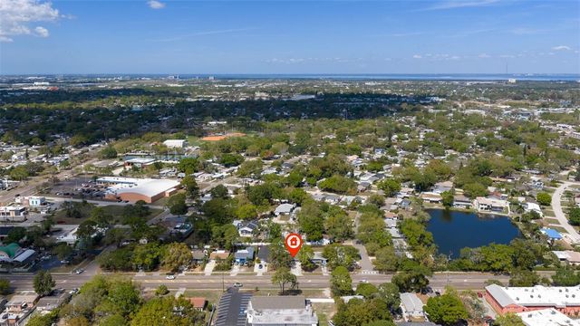737 62ND AVENUE N, St Petersburg, FL 33702