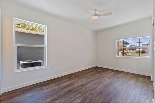 737 62ND AVENUE N, St Petersburg, FL 33702