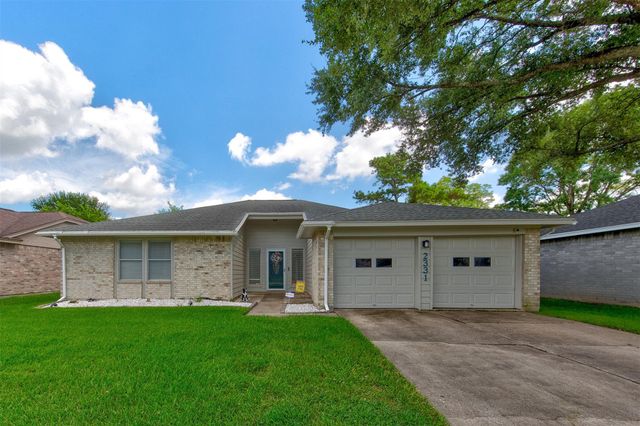 2331 Tall Ships Drive, Friendswood, TX 77546