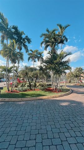 4920 NW 79th Ave 205, Doral, FL 33166