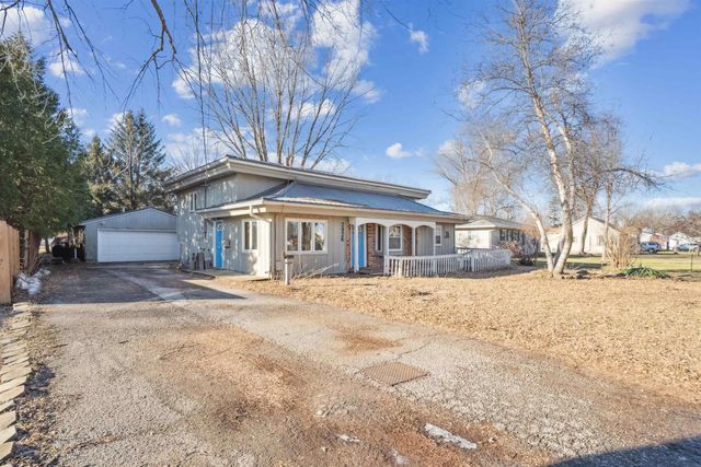 2926 Cypress Ave., Cedar Falls, IA 50613