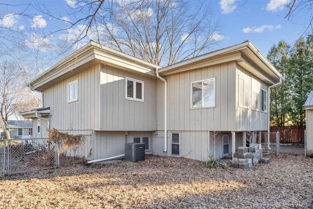 2926 Cypress Ave., Cedar Falls, IA 50613