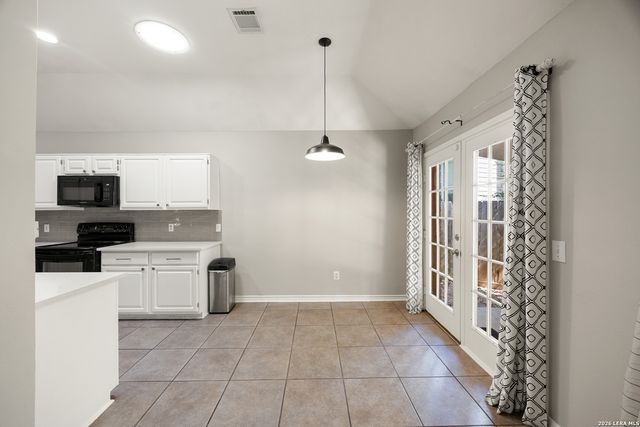 3011 FALL CREST DR, San Antonio, TX 78247