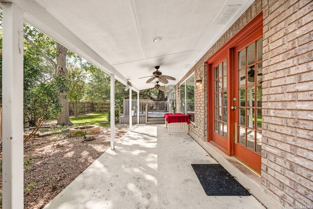 3011 FALL CREST DR, San Antonio, TX 78247
