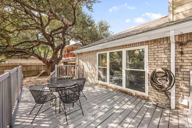 3011 FALL CREST DR, San Antonio, TX 78247